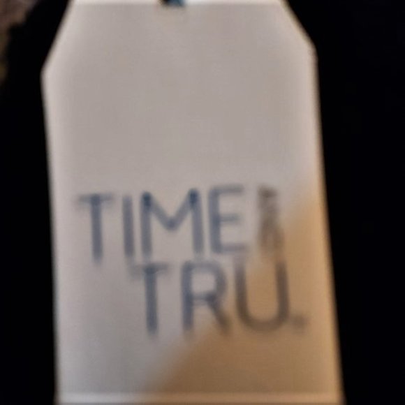 Time and Tru Black Embroidered Roses Long Sleeve Tunic Size S NWT - Picture 7 of 7